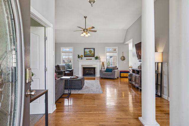 1062 Kacie Dr, Pleasant View, TN 37146