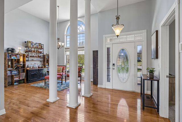 1062 Kacie Dr, Pleasant View, TN 37146