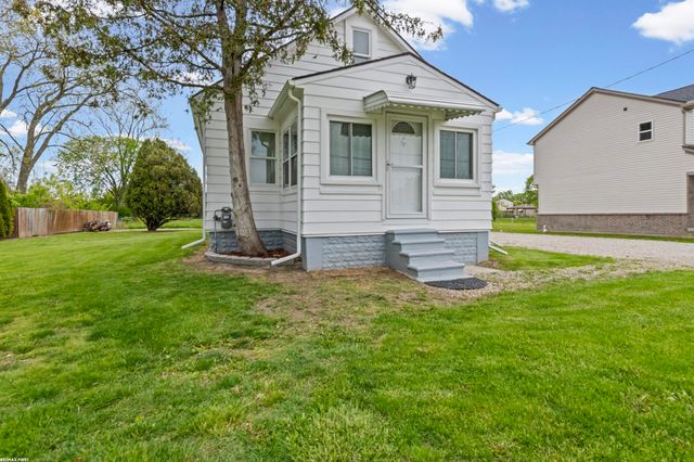 18905 VOILAND Street, Roseville, MI 48066