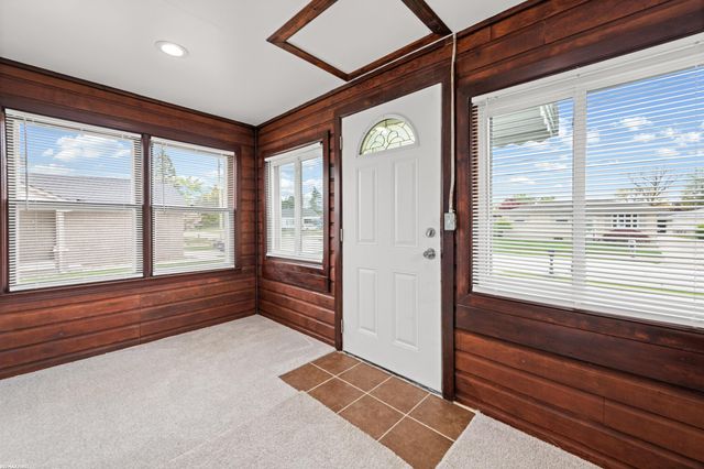 18905 VOILAND Street, Roseville, MI 48066
