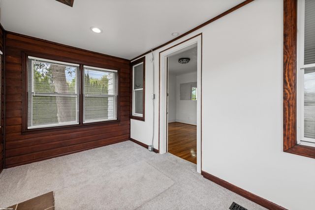 18905 VOILAND Street, Roseville, MI 48066