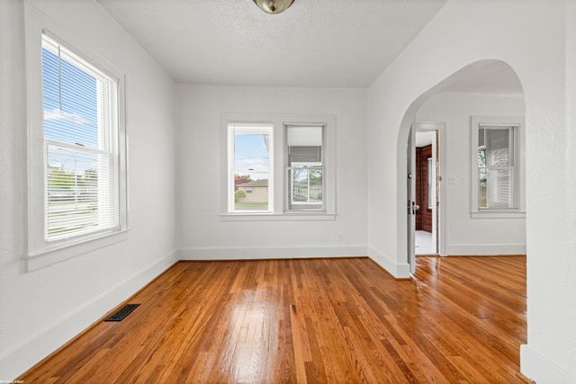 18905 VOILAND Street, Roseville, MI 48066