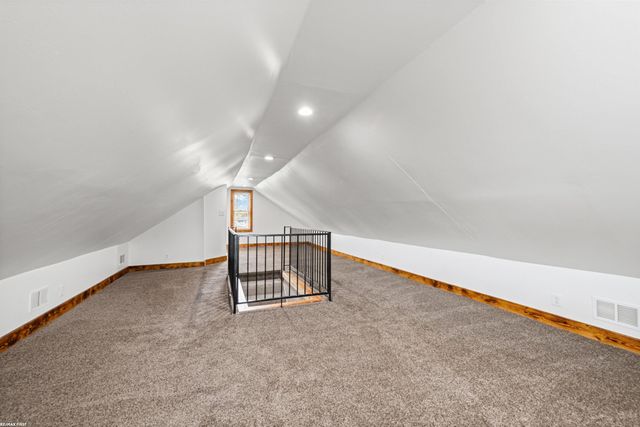 18905 VOILAND Street, Roseville, MI 48066