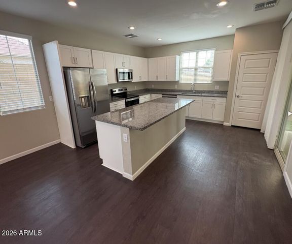 18923 W PASADENA Avenue, Litchfield Park, AZ 85340
