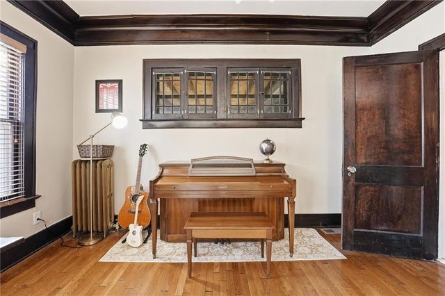 5532 Rockhill Road, Kansas City, MO 64110