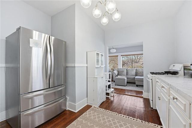 5532 Rockhill Road, Kansas City, MO 64110