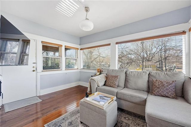 5532 Rockhill Road, Kansas City, MO 64110