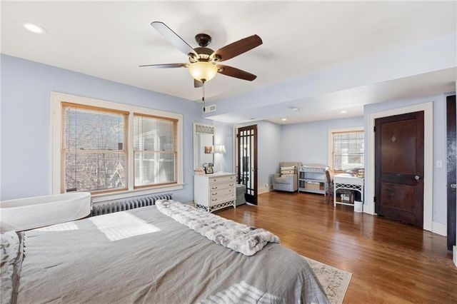 5532 Rockhill Road, Kansas City, MO 64110