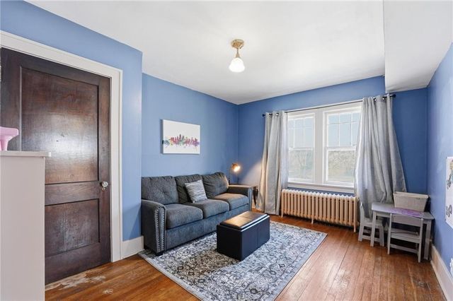 5532 Rockhill Road, Kansas City, MO 64110