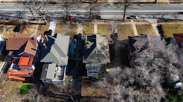 5532 Rockhill Road, Kansas City, MO 64110