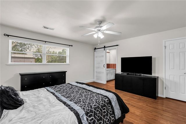 9268 Amy Drive, Springdale, AR 72762