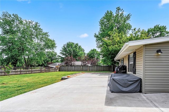 9268 Amy Drive, Springdale, AR 72762
