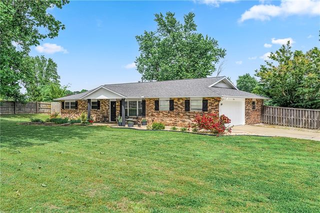 9268 Amy Drive, Springdale, AR 72762