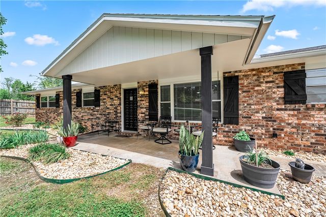9268 Amy Drive, Springdale, AR 72762