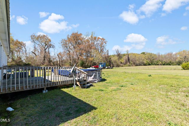 288 Baileys Crossroads Road, Benson, NC 27504