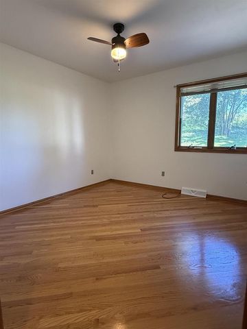 1204 Navaho Court, Fort Atkinson, WI 53538