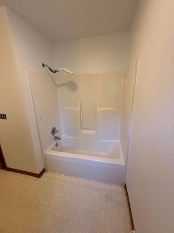 1204 Navaho Court, Fort Atkinson, WI 53538