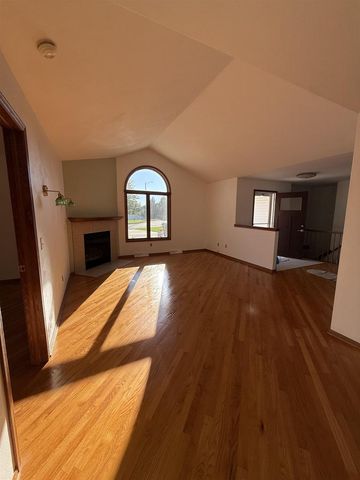 1204 Navaho Court, Fort Atkinson, WI 53538