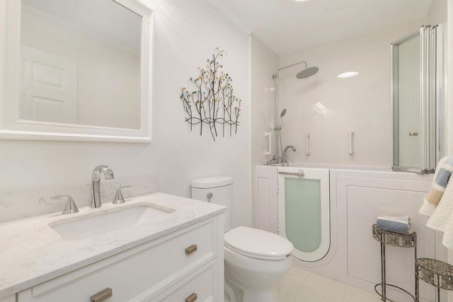 11341 Briarwood Place, North Palm Beach, FL 33408
