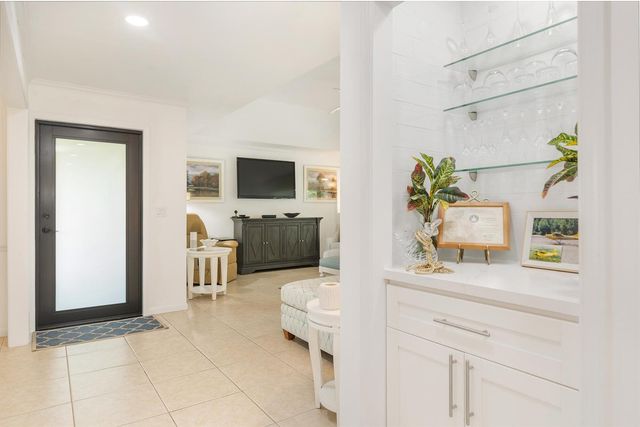 11341 Briarwood Place, North Palm Beach, FL 33408