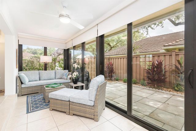 11341 Briarwood Place, North Palm Beach, FL 33408