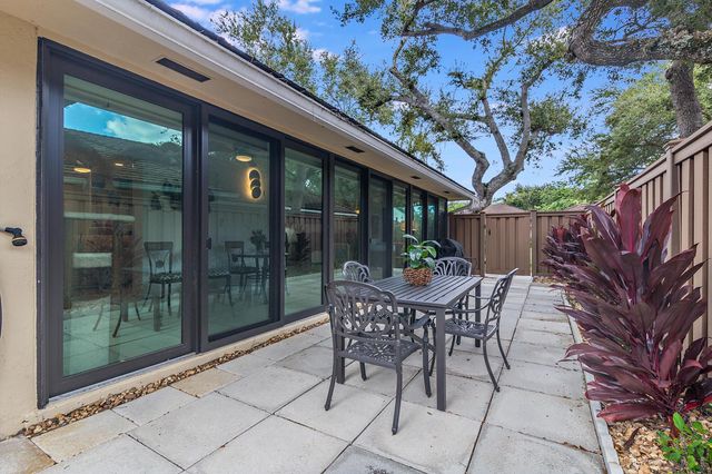 11341 Briarwood Place, North Palm Beach, FL 33408