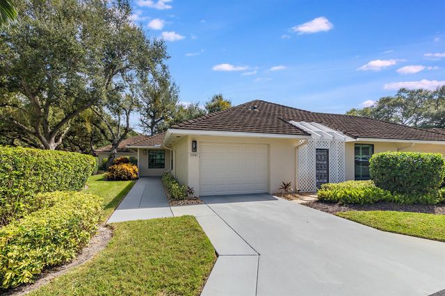 11341 Briarwood Place, North Palm Beach, FL 33408