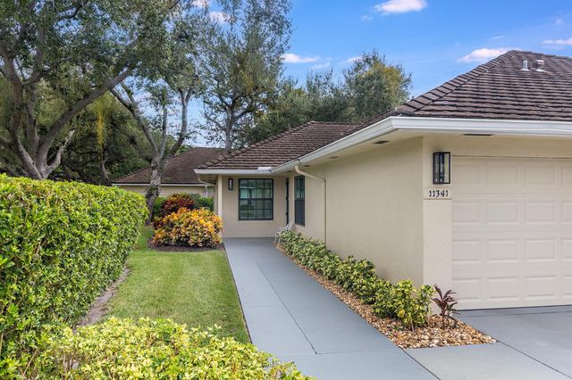 11341 Briarwood Place, North Palm Beach, FL 33408