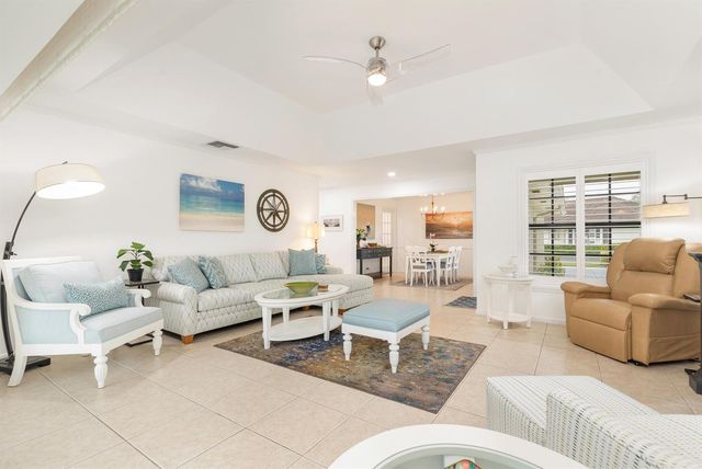 11341 Briarwood Place, North Palm Beach, FL 33408