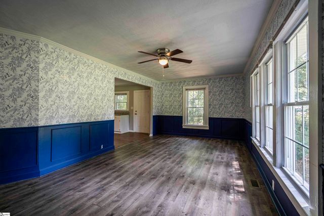 190 North Street Extension, Wellford, SC 29385