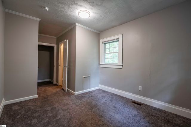 190 North Street Extension, Wellford, SC 29385