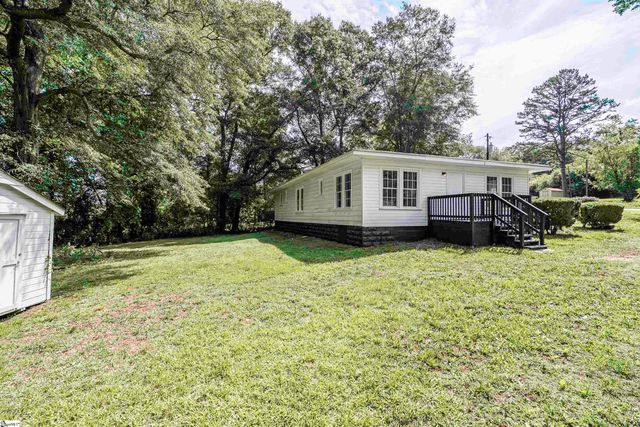 190 North Street Extension, Wellford, SC 29385