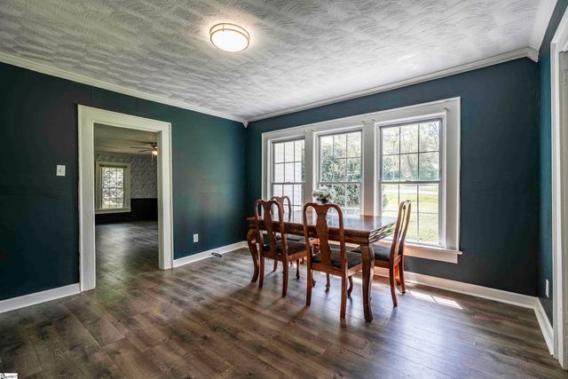 190 North Street Extension, Wellford, SC 29385