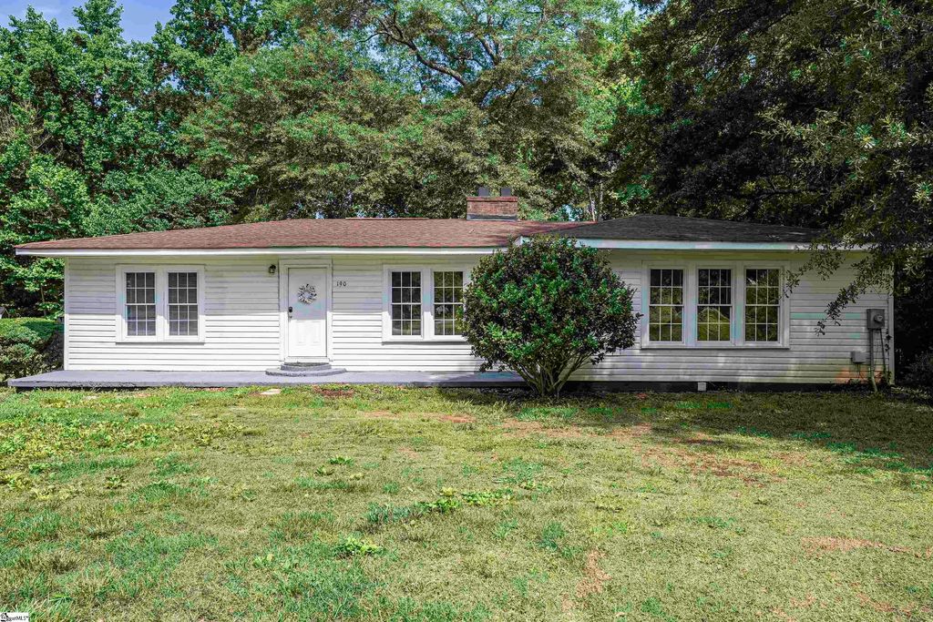190 North Street Extension, Wellford, SC 29385