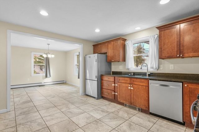 16 Otis Street, Fitchburg, MA 01420