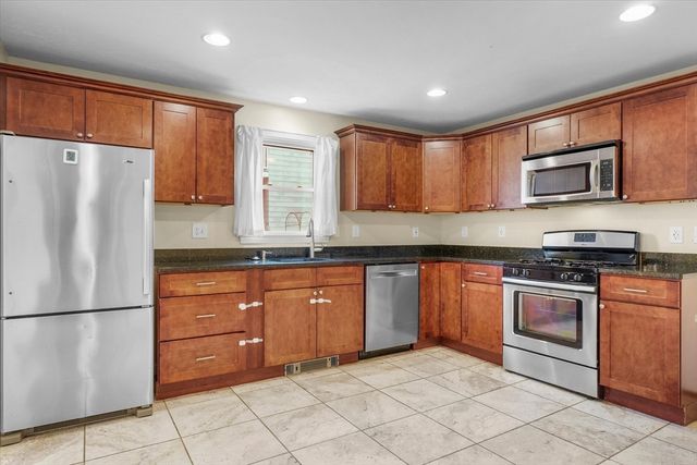 16 Otis Street, Fitchburg, MA 01420