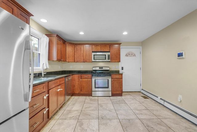 16 Otis Street, Fitchburg, MA 01420