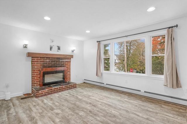 16 Otis Street, Fitchburg, MA 01420