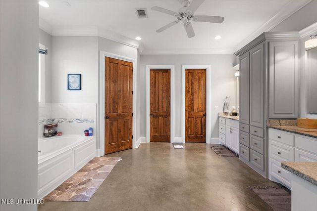 517 Fawn Cove, Canton, MS 39046