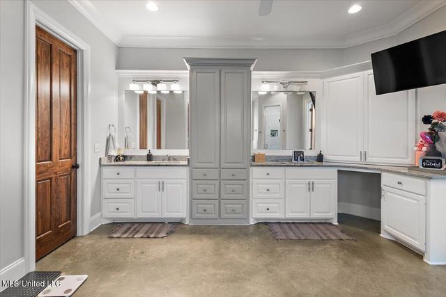 517 Fawn Cove, Canton, MS 39046