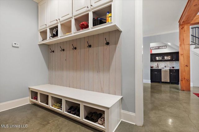 517 Fawn Cove, Canton, MS 39046