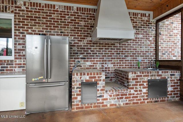 517 Fawn Cove, Canton, MS 39046