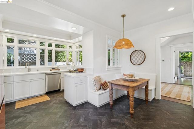 150 Scenic Ave, Piedmont, CA 94611