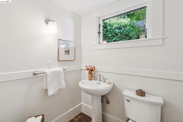 150 Scenic Ave, Piedmont, CA 94611