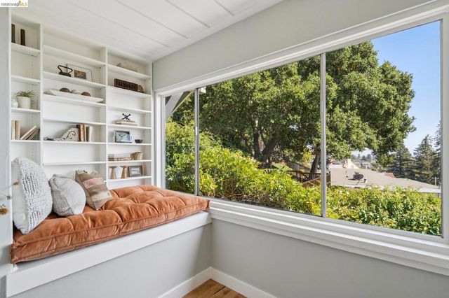 150 Scenic Ave, Piedmont, CA 94611