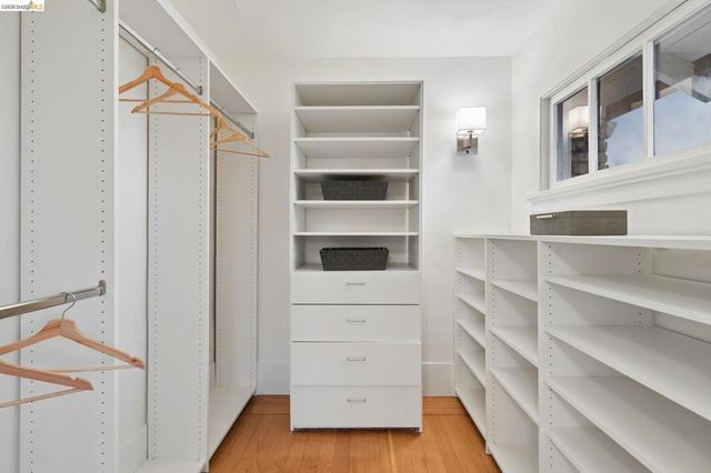 150 Scenic Ave, Piedmont, CA 94611