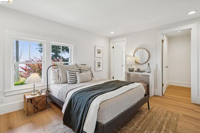 150 Scenic Ave, Piedmont, CA 94611