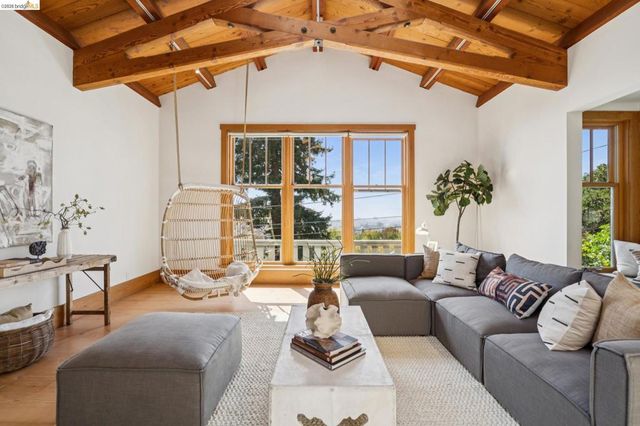 150 Scenic Ave, Piedmont, CA 94611