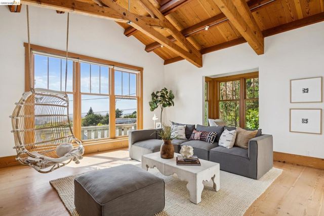 150 Scenic Ave, Piedmont, CA 94611