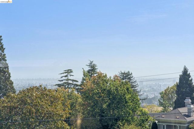 150 Scenic Ave, Piedmont, CA 94611